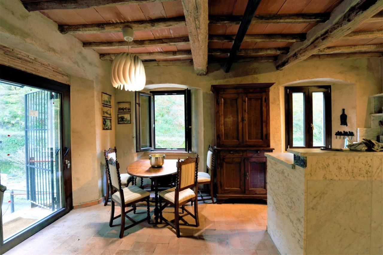 Incantevole Casa Sul Fiume, Relax E Natura Ai Piedi Della Alpi Apuane Massa  Exterior photo